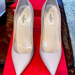 Valentino pumps